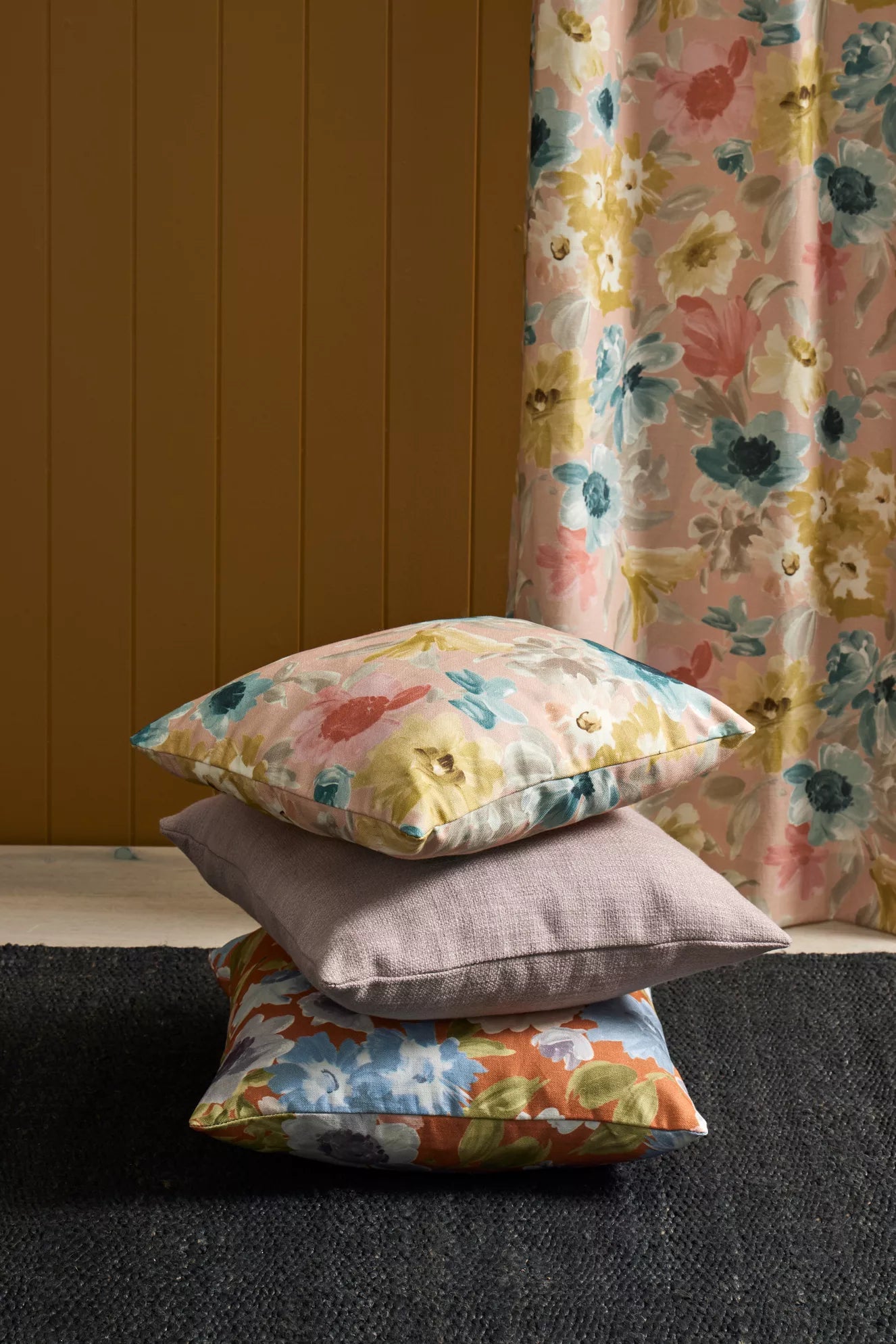 Florencia by Warwick Fabrics